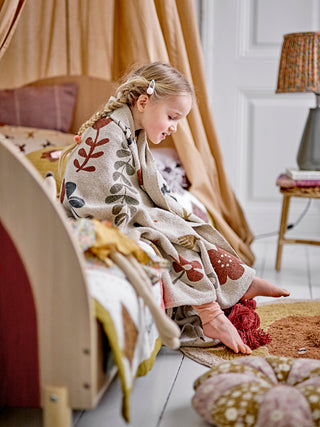 Floral Tassel Throw – Cosy Autumn Nursery & Playroom Blanket