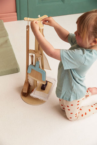 Pretend play and roleplay